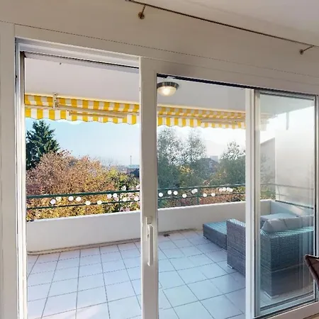 Casa Delle Vigne: Giardino, Pergola E Vista Appartamento