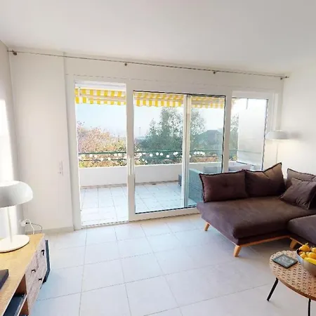Casa Delle Vigne: Giardino, Pergola E Vista Appartamento
